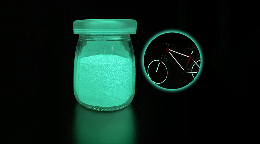 Blue Green glow pigment for bikes